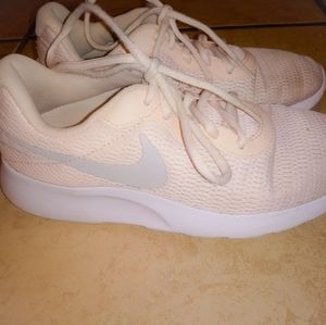 Women's Nike shoes